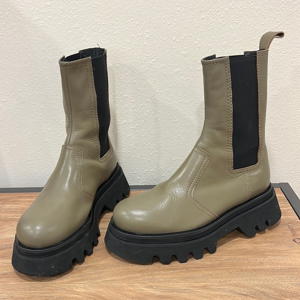 Zara Leather Lug Sole Boots size 7